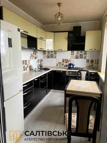 Гвардійців-Широнінців вул., 28б