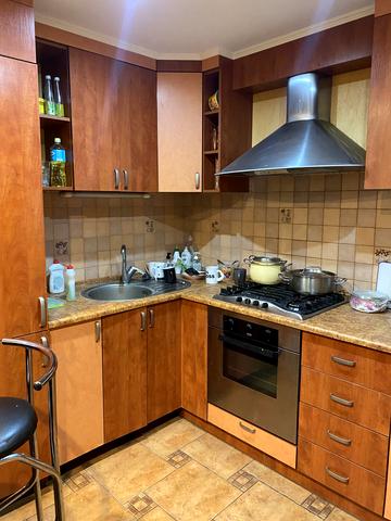 Юності просп., 75