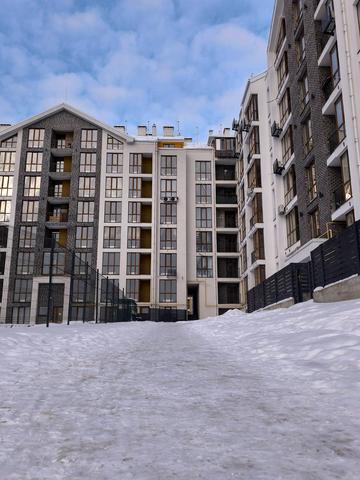 Богдана Хмельницкого вул., 1з