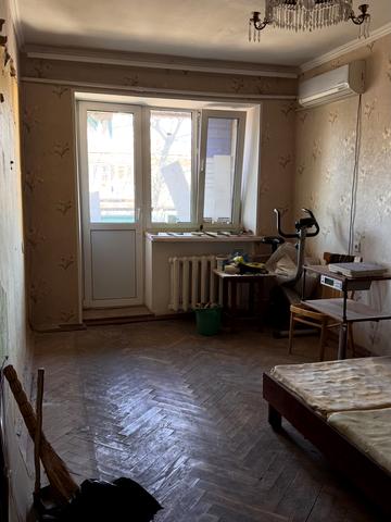 Сегедська вул., 21а