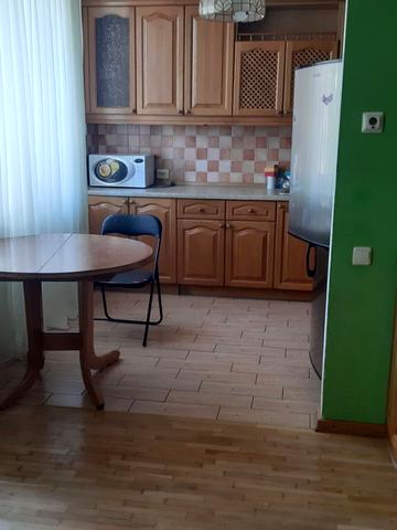 Івана Світличного вул. (Петровського), 6