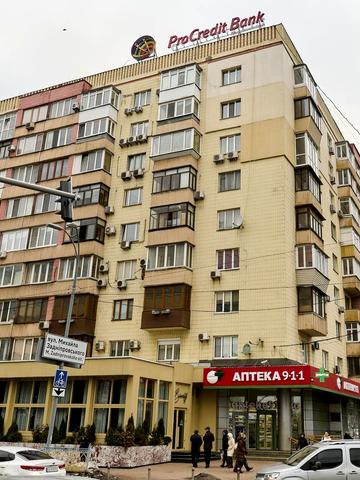 Лесі Українки бульв., 24
