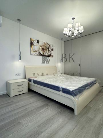 Золотоустівська вул., 34