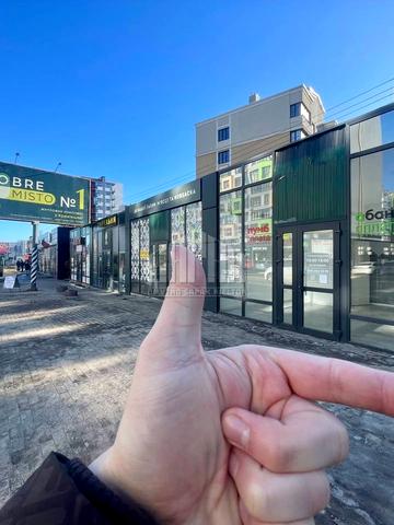 Відродження вул., 2