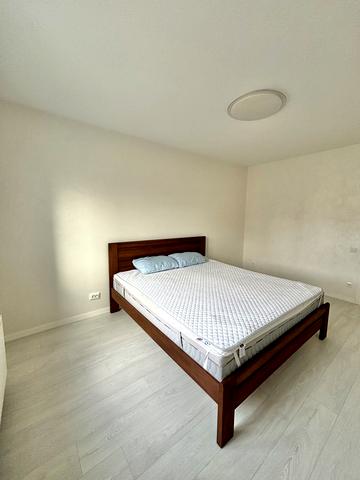 Юлії Здановської вул. (Ломоносова), 81-Б