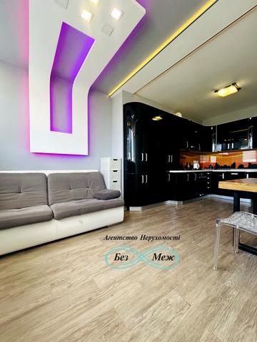 Івана Франка вул., 6