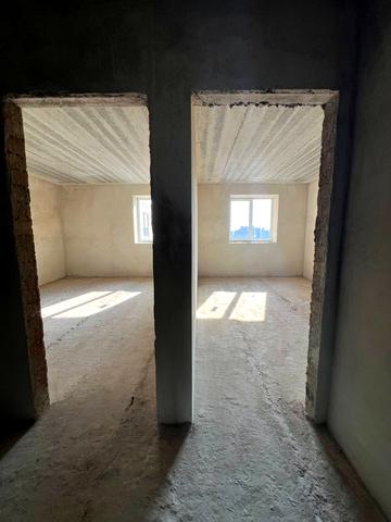 Урожайна вул., (Будинок 1)