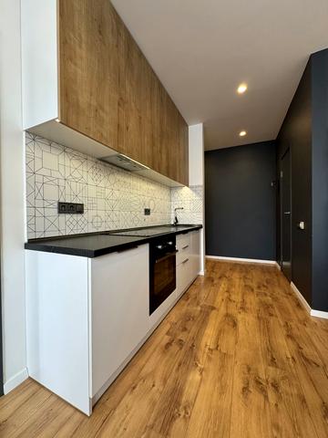 Феодосійська вул., 2-Л