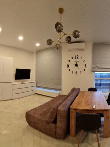 Зоряний бульв., 1м