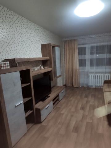 Стадіонний проїзд, 8