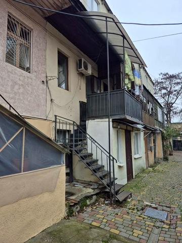 Болгарська вул., 67