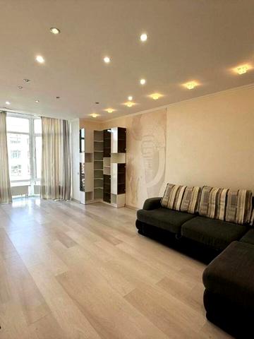 Василя Симоненка вул., 5-А