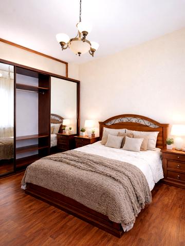 Саксаганського вул., 121