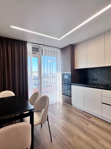 Юліана Пелеша вул., 3