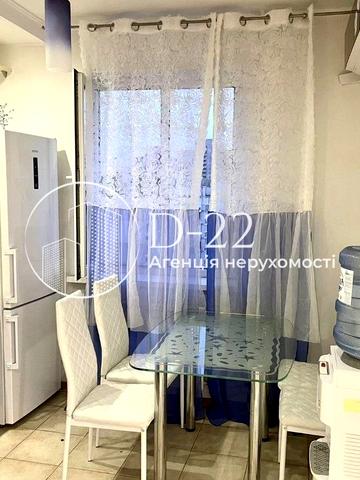 Княжий Затон вул., 15