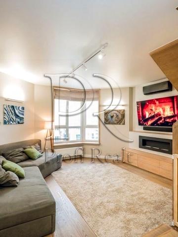 Яблунева вул., 15