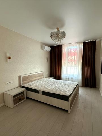 Набережно-Рибальська дорога вул., 27