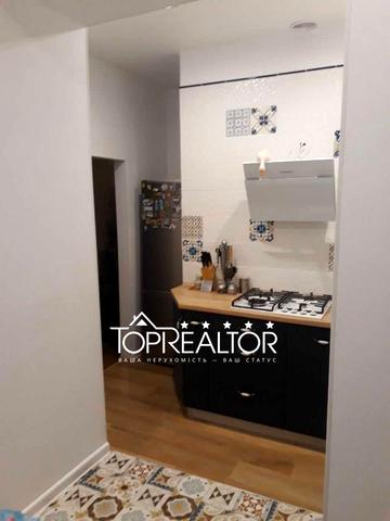 Каразіна вул., 7/9