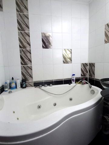 Йорданська вул. (Лайоша Гавро), 7