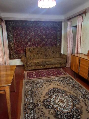 Буковинська вул., 2