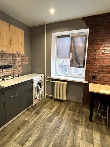 Гідності вул., 31