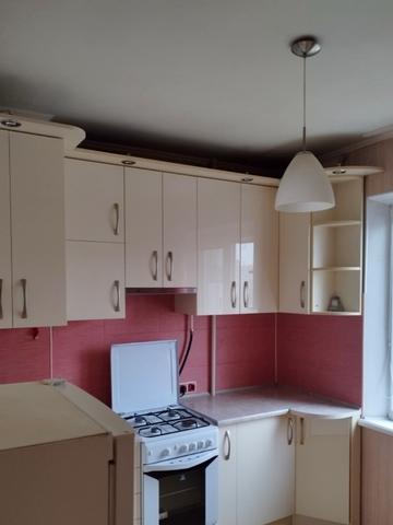 Небесної Сотні просп. (Маршала Жукова), 83