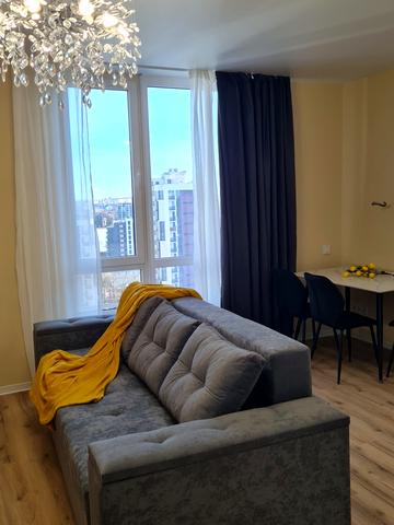 Ленкавського вул., (Будинок L4)