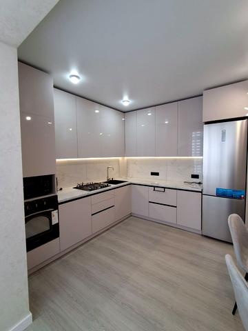 Олександра Довженка вул., (Будинок 3)