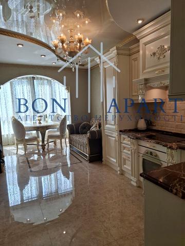 Патріарха Мстислава Скрипника вул., 40