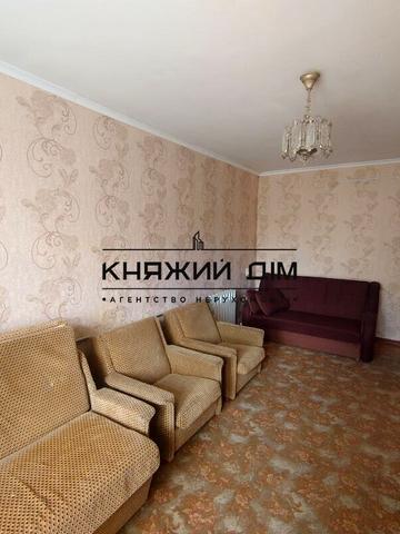 Петра Ніщинського вул., 12