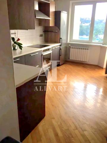 Сімї Прахових вул. (Гайдара), 27