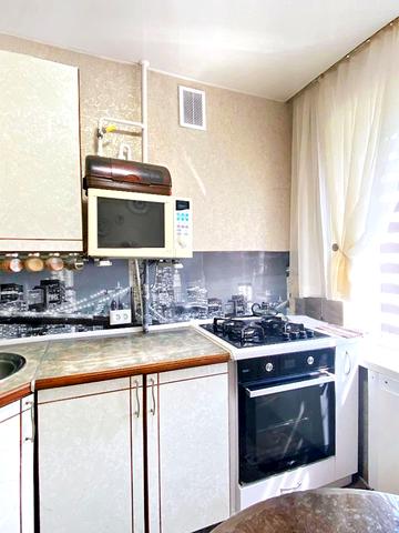 Липова вул., 18