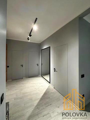 Капушанська вул., 34