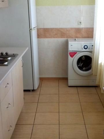 Іспанський пров., 1