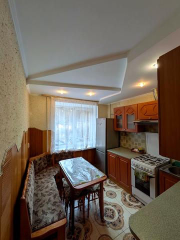 Пасічна вул., 77