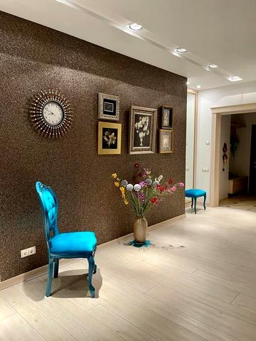 Відрадна вул., 13