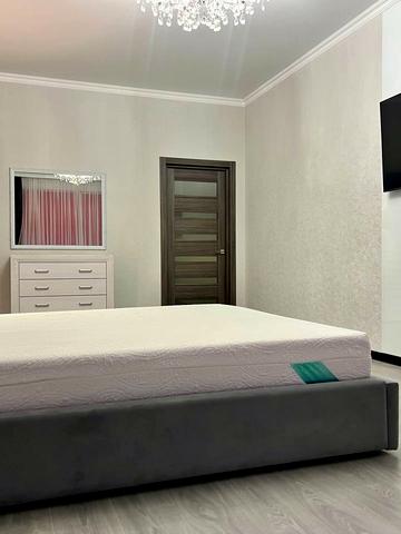 Стрітенська вул. (Комсомольська), 22