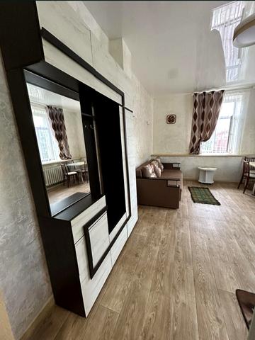 Небесної Сотні вул. (Леніна), 21/11