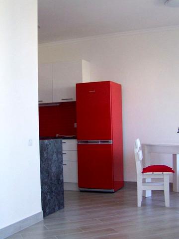 Львівська вул., 11