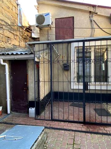 Михайлівська вул., 55