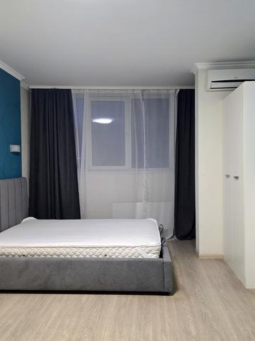 Андрія Аболмасова вул. (Панельна), 6