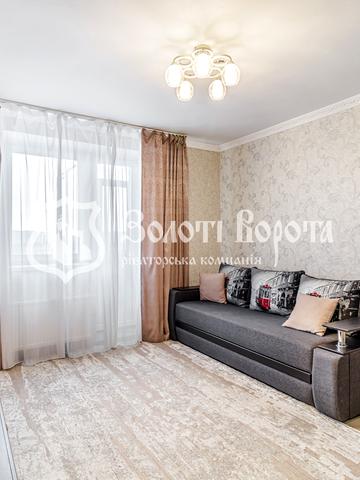 Чубинського вул., 4