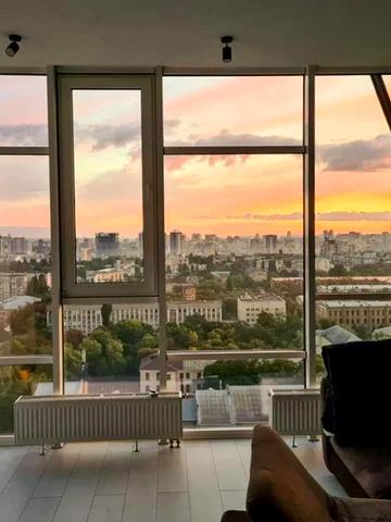 Авіаконструктора Антонова вул., 2-Б