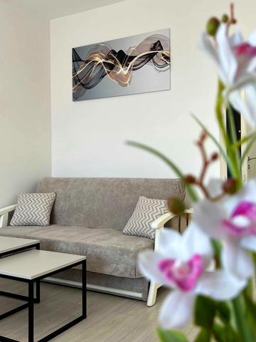 Костанайська вул., 13