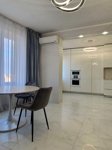 Дніпровська набережна вул., 26-А