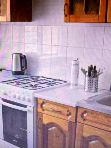 Трьохсвятительська вул., 9