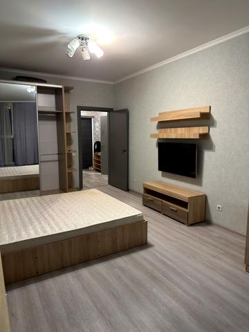 Драгоманова вул., 2-Б