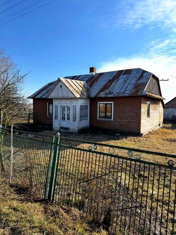 Центральна, 3