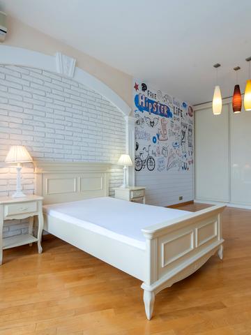 Дмитрівська вул., 13-А