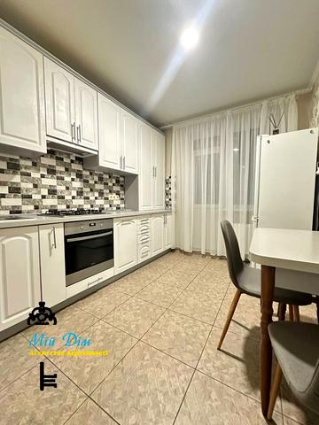 Боголюбова вул., 13